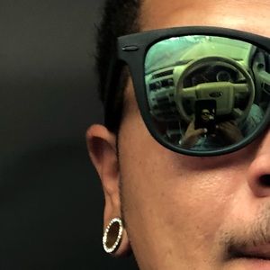 Meet your Posher, Aaron